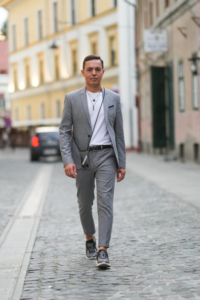 Outfit για γάμο σε στυλ smart casual