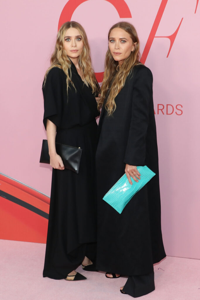Οι δίδυμες Olsen με ρούχα σε quiet luxury style