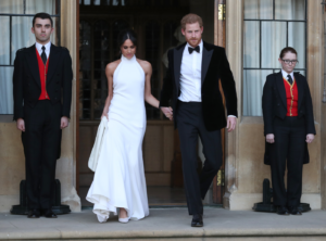 Ο πρίγκιπας Χ Harry και η δούκισσα Meghan σε εορταστικό στυλ